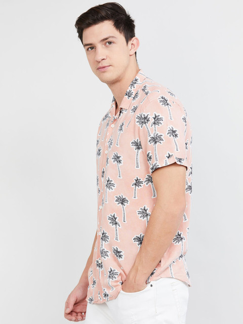 

max Men Peach-Coloured Slim Fit Printed Casual Shirt
