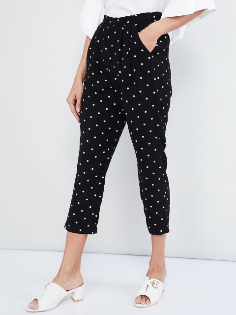 

max Women Black Slim Fit Printed Regular Trousers