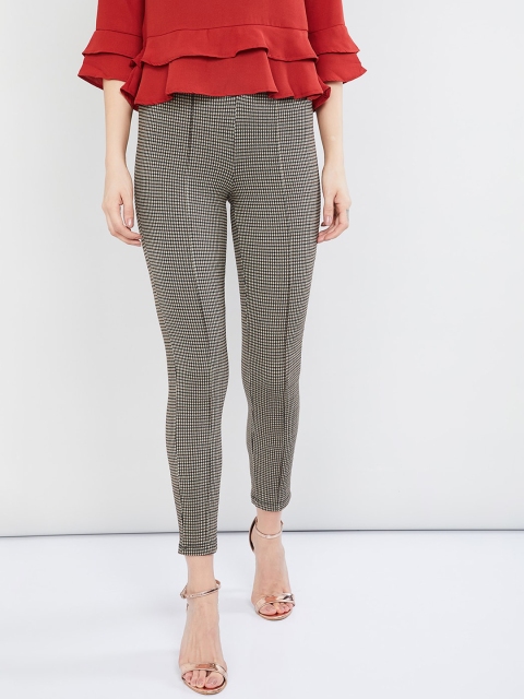 max Women White & Black Slim Fit Checked Regular Trousers