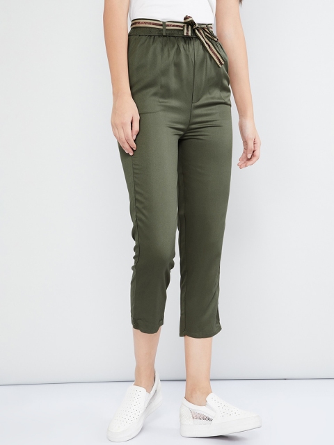 

max Women Green Skinny Fit Solid Three-Fourth Regular Trousers