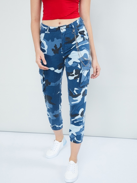 

max Women Blue Regular Fit Printed Joggers