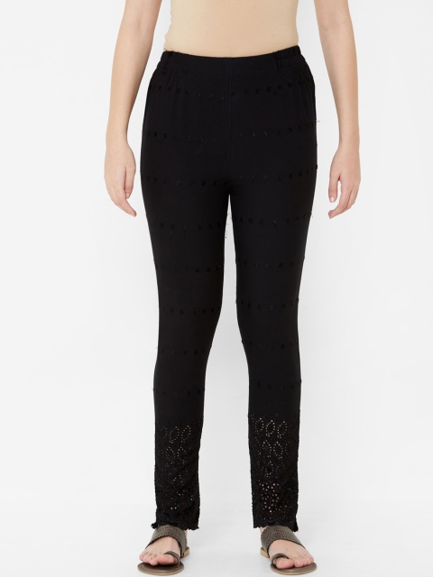 

Juliet Women Black Tapered Fit Solid Regular Trousers