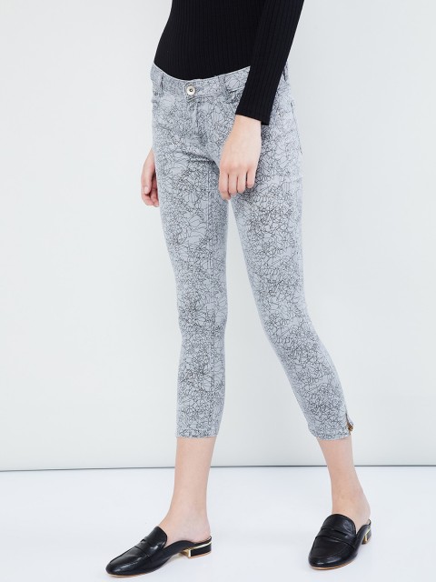 

max Women Grey Skinny Fit Mid-Rise Low Distress Jeans