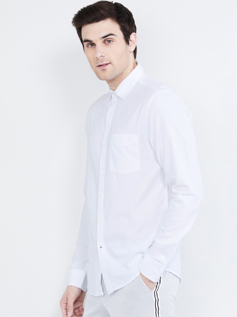 

max Men White Regular Fit Solid Casual Shirt