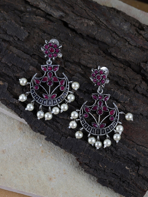 

Fabstreet Silver & Pink Crescent Shaped Chandbalis
