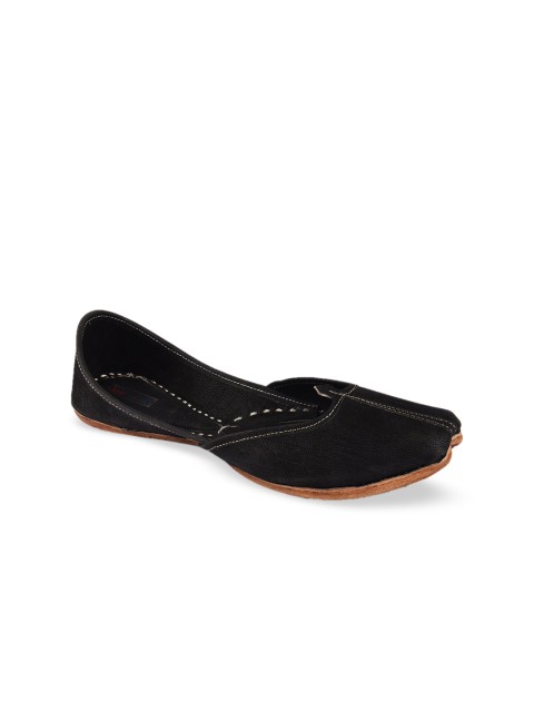 

DESI COLOUR Women Black Embellished Leather Mojaris