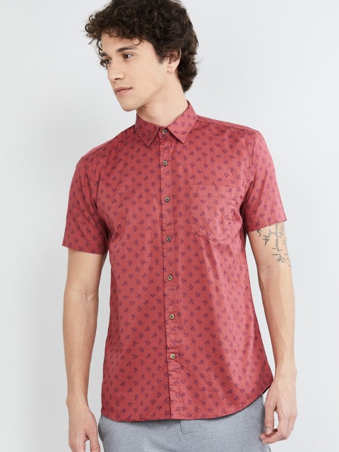 

max Men Coral & Navy Blue Regular Fit Printed Casual Shirt