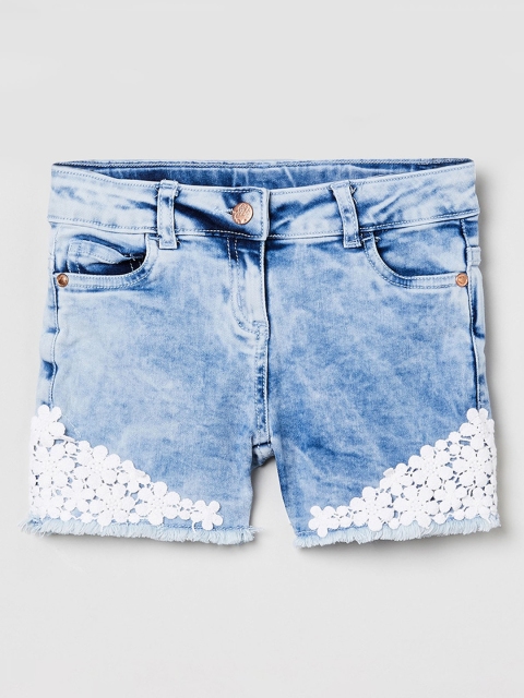 

max Girls Blue Lace Detailed Regular Fit Denim Shorts