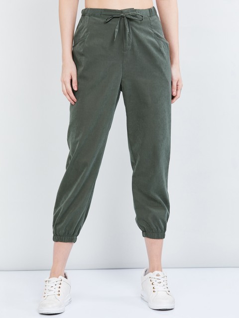 

max Women Green Slim Fit Solid Joggers