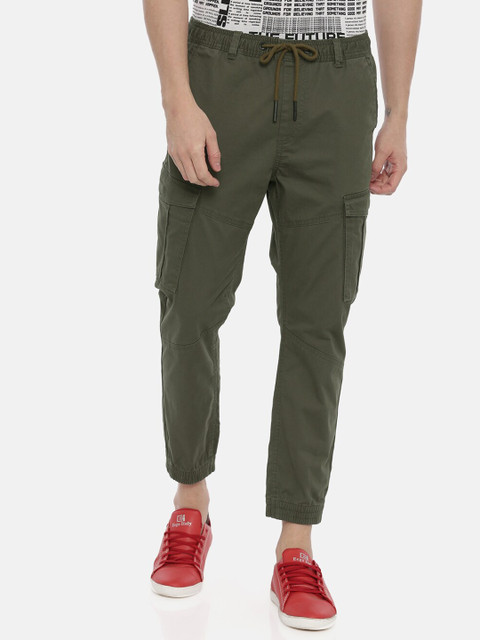 

Breakbounce Men Olive Green Solid Slim Fit Cargo Joggers