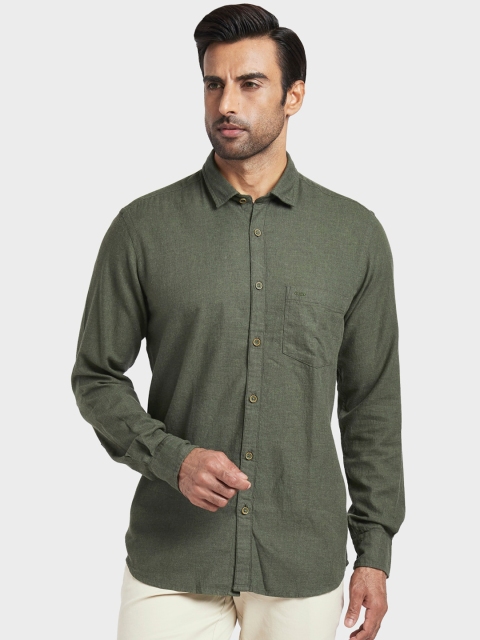 

ColorPlus Men Green Regular Fit Solid Casual Shirt