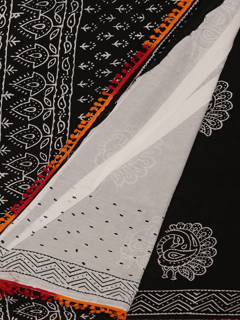 

Pothys Black & White Pure Cotton Printed Saree
