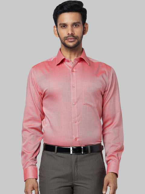 

Park Avenue Men Pink Regular Fit Solid Casual Shirt