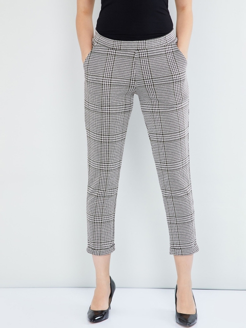 

max Women White & Black Regular Fit Checked Cigarette Trousers