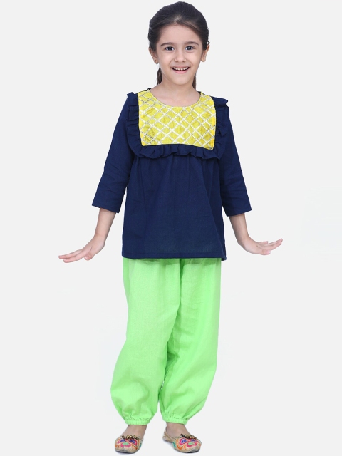 

BownBee Girls Navy Blue & Green Self Design Top with Pyjamas