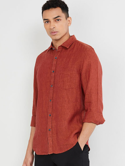 

max Men Red Slim Fit Solid Casual Shirt