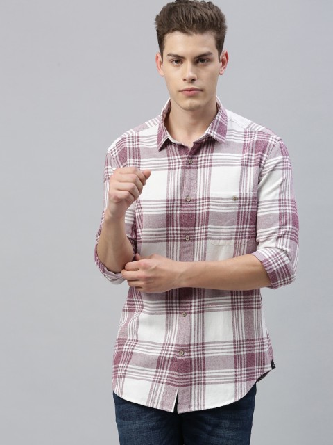 

RARE RABBIT Men Pink & White Tailored Fit Checked Casual Shirt