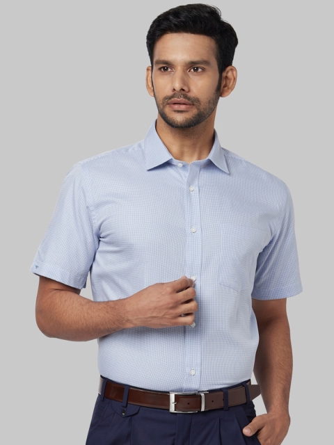 

Park Avenue Men Blue Regular Fit Checked Formal Shirt