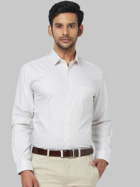 

Park Avenue Men Off-White Regular Fit Striped Formal Shirt