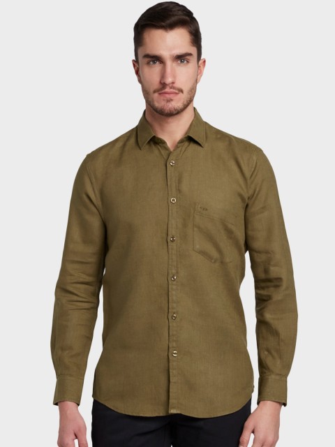 

ColorPlus Men Green Tailored Fit Solid Casual Shirt