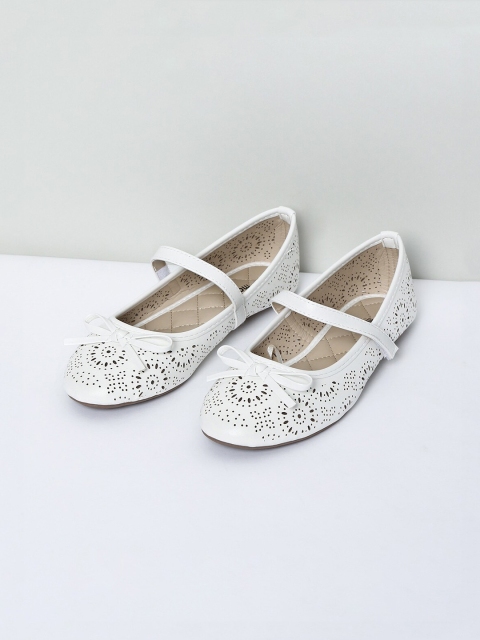 

max Girls White Textured PU Ballerinas