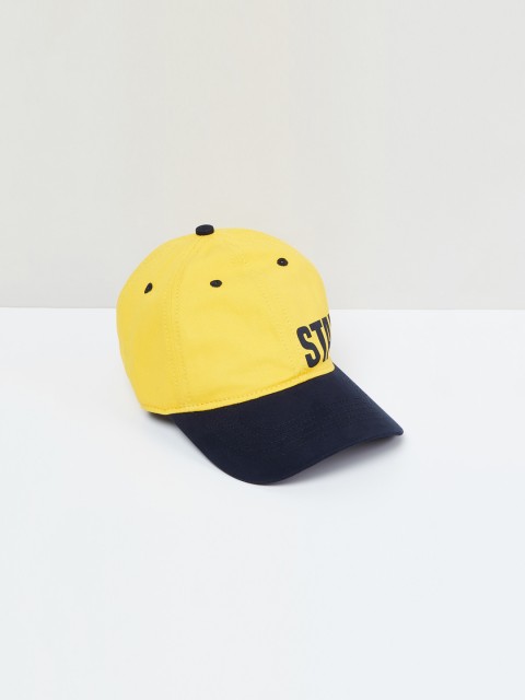 

max Boys Yellow & Black Colourblocked Snapback Cap