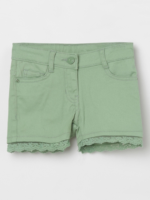 

max Girls Green Solid Regular Fit Shorts
