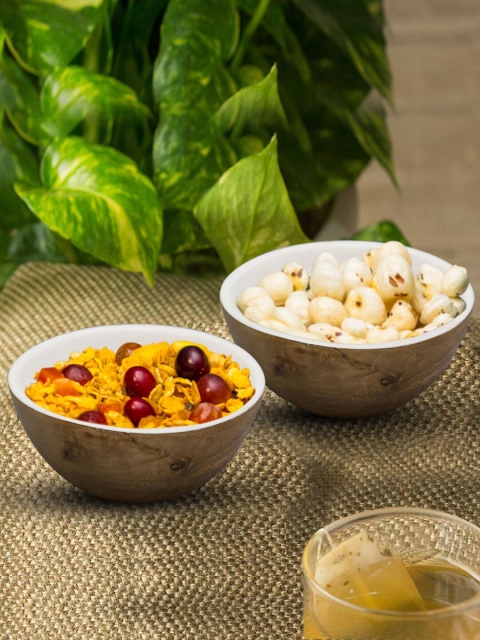 

nestroots Set of 2 White & Brown Wood Bowls