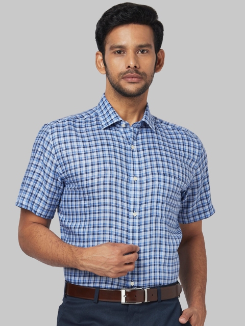 

Park Avenue Men Blue Regular Fit Checked Formal Shirt