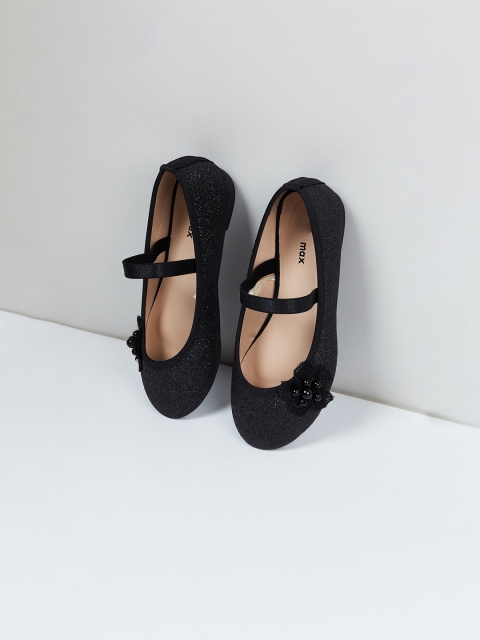 

max Girls Black Solid PU Mary Janes