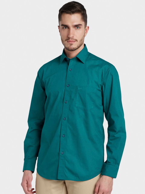 

ColorPlus Men Green Tailored Fit Solid Casual Shirt