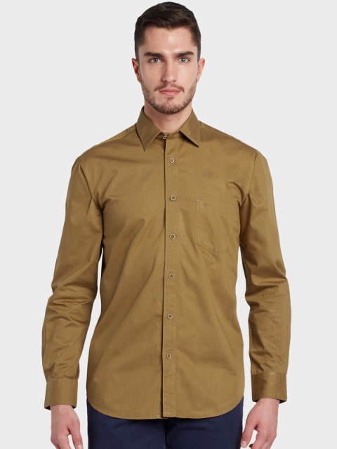 

ColorPlus Men Olive Green Tailored Fit Solid Casual Shirt