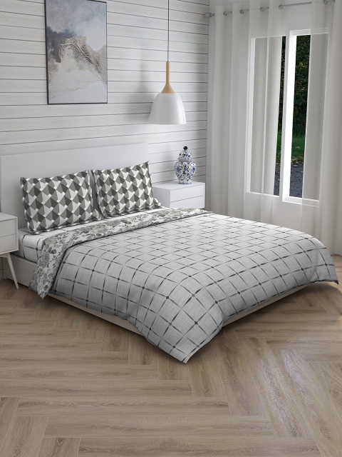 

Layers Grey Geometric Printed Double Bedding Set With Comforter
