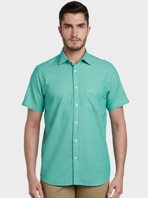 

ColorPlus Men Green Tailored Fit Solid Casual Shirt