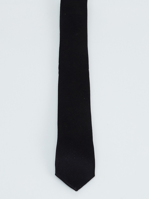 

max Black Solid Broad Tie