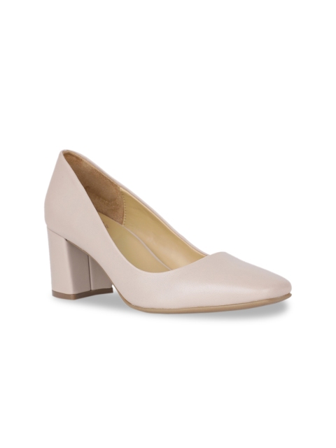 

Naturalizer Women Beige Solid Leather Pumps