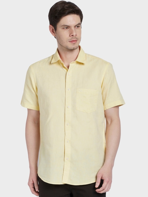

ColorPlus Men Yellow Tailored Fit Solid Casual Shirt