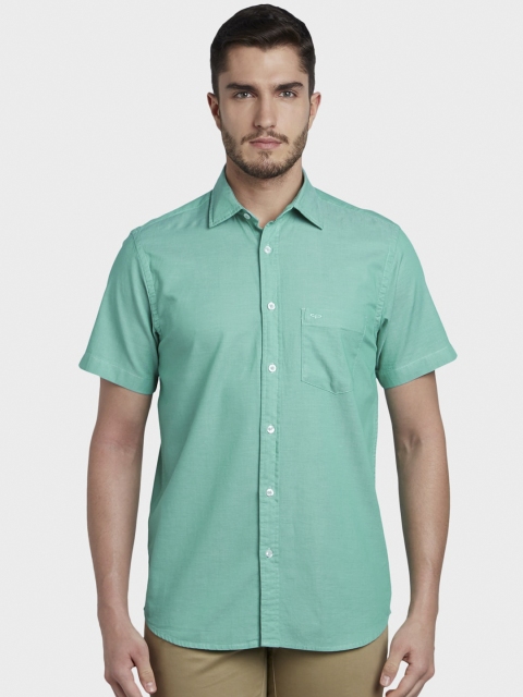 

ColorPlus Men Green Tailored Fit Solid Casual Shirt