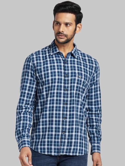 

Parx Men Blue & Off-White Regular Fit Checked Casual Shirt