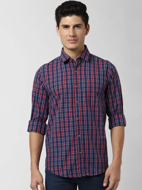 

Peter England Casuals Men Navy Blue & Red Slim Fit Checked Casual Shirt
