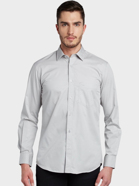 

ColorPlus Men Grey Tailored Fit Solid Casual Shirt