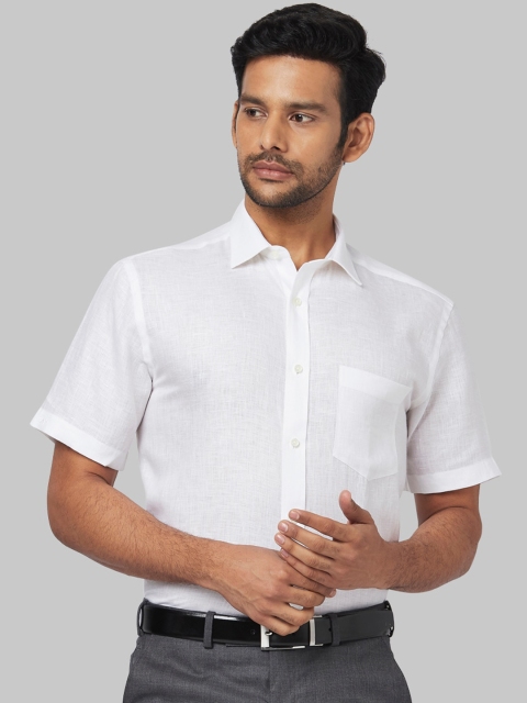 

Park Avenue Men White Regular Fit Solid Formal Shirt