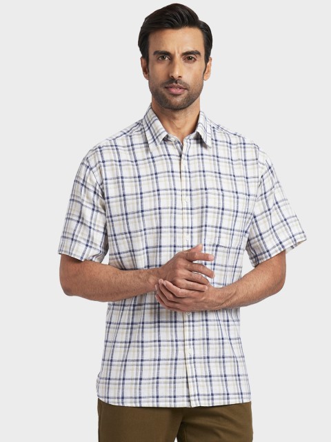 

ColorPlus Men Off-White & Navy Blue Regular Fit Checked Casual Shirt