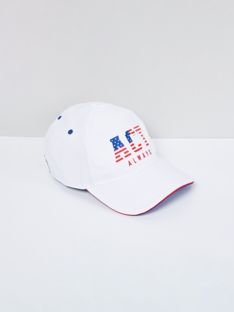

max Men White & Blue Printed Snapback Cap
