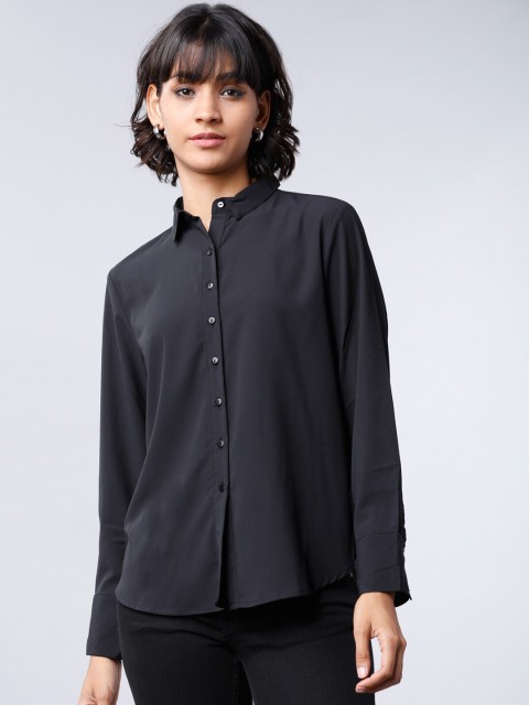 

Tokyo Talkies Women Black Regular Fit Solid Casual Shirt