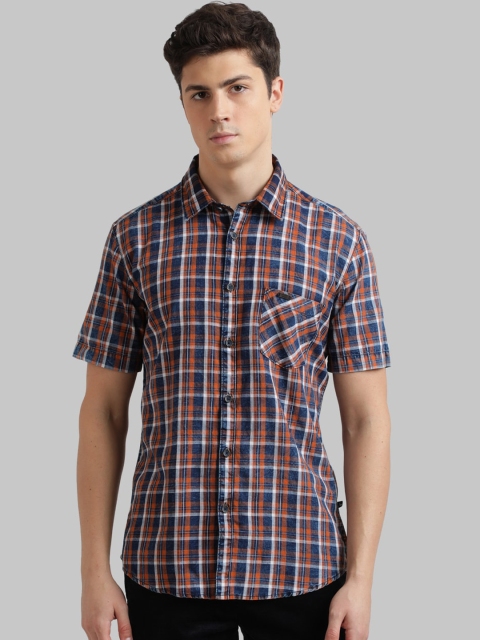 

Parx Men Brown & Navy Blue Regular Fit Checked Casual Shirt