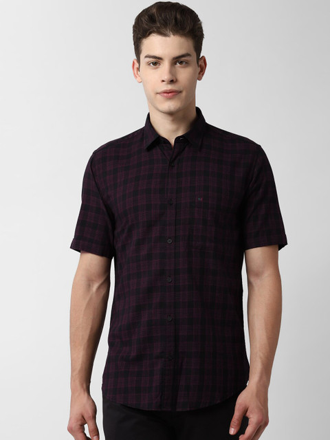 

Peter England Casuals Men Black & Pink Slim Fit Checked Casual Shirt