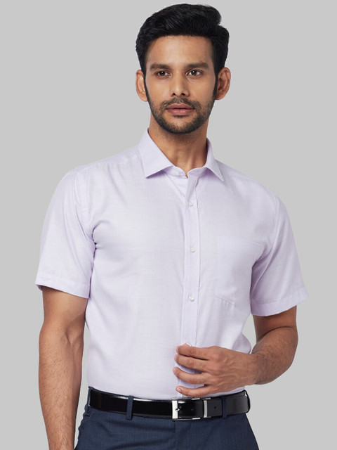 

Park Avenue Men Lavender Regular Fit Solid Formal Shirt