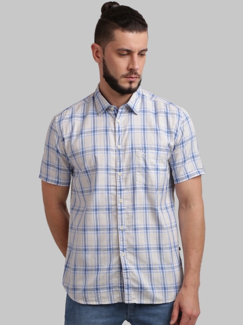 

Parx Men White & Blue Regular Fit Checked Casual Shirt