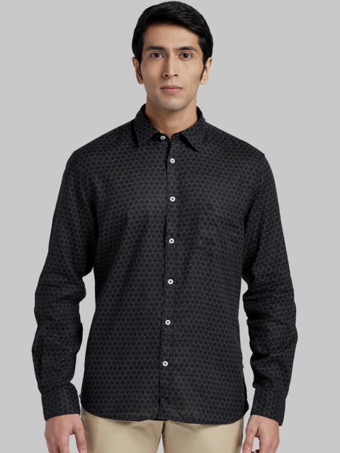 

Parx Men Black Regular Fit Printed Casual Shirt